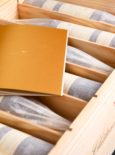 Château d’Yquem and Twins create an exclusive 12-vintage case