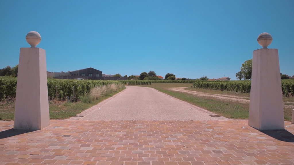Pauillac terroir facing Château Clerc Milon